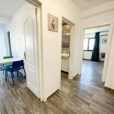 Apartment Aqua 16 - Bychoice